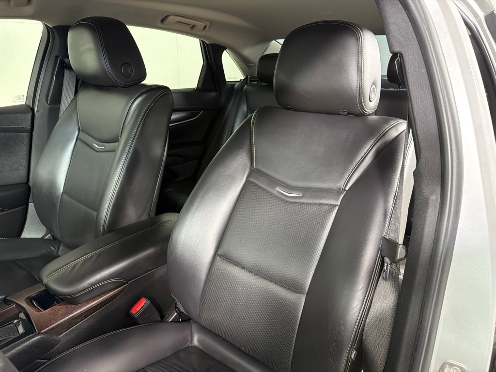 Used 2019 Cadillac XTS Luxury FWD image 11