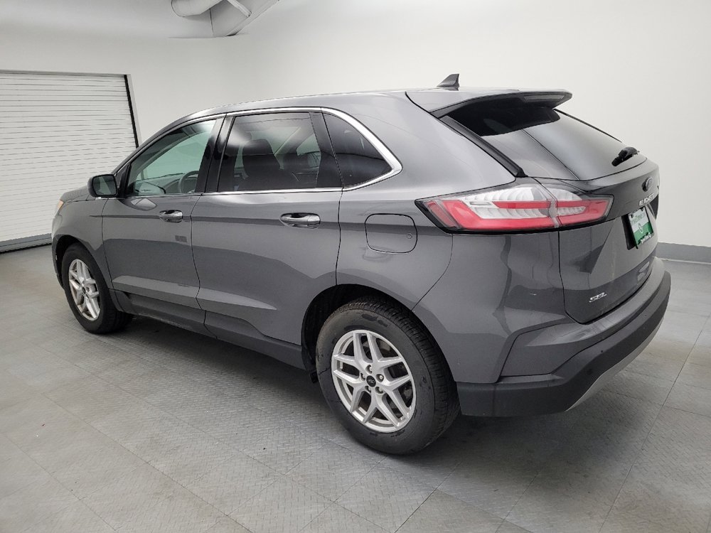 Used 2023 Ford Edge SEL image 3
