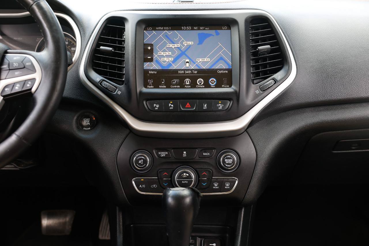 Used 2015 Jeep Cherokee Limited w/ Luxury Group FWD image 35