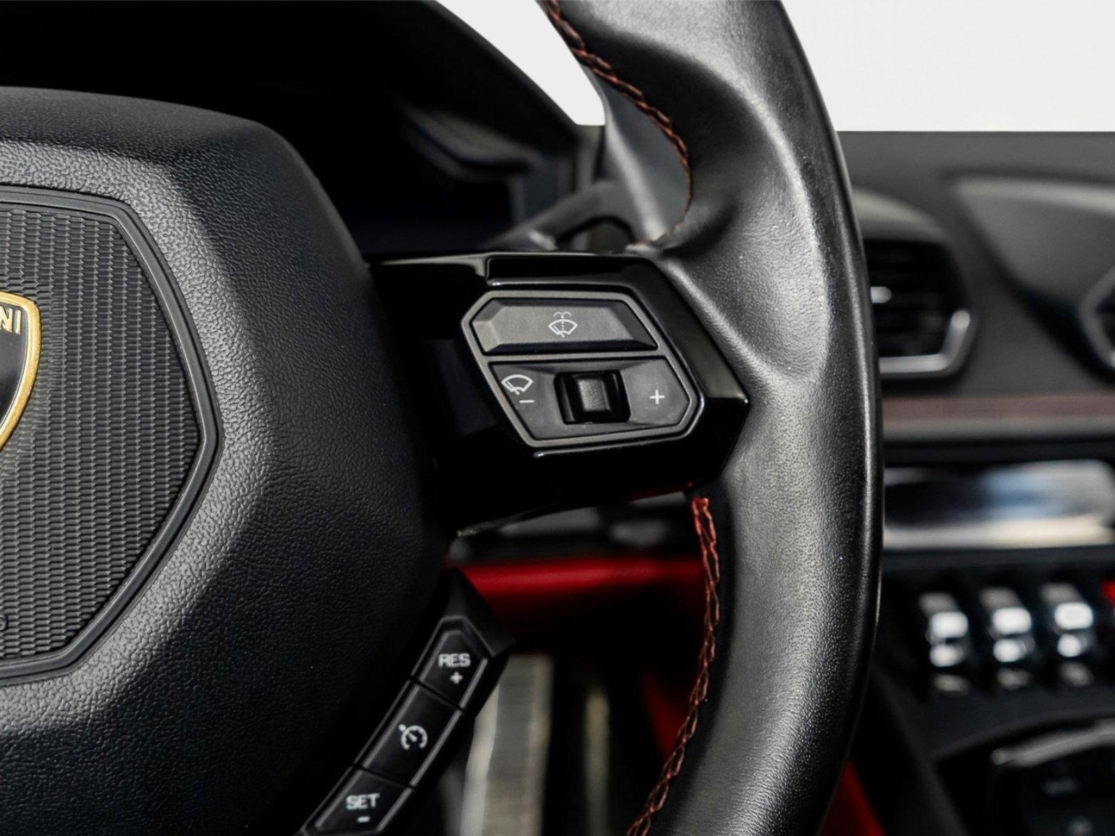 Used 2017 Lamborghini Huracan LP 610-4 image 42