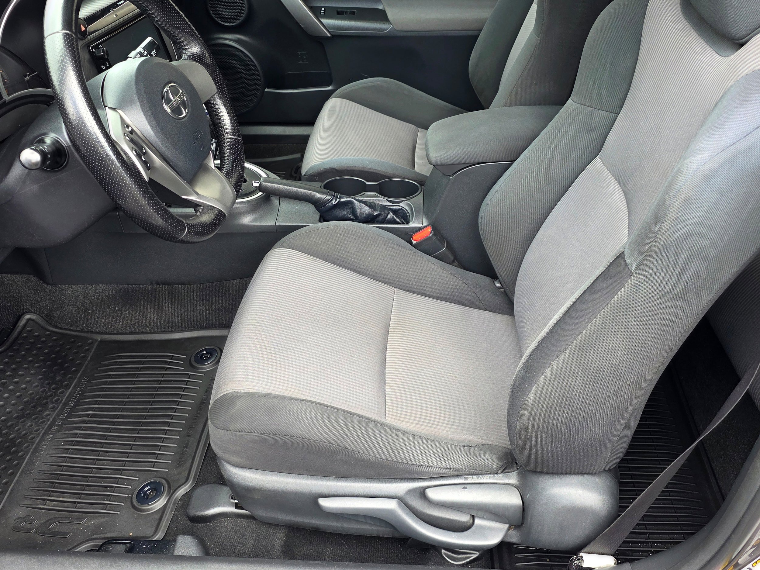 Used 2016 Scion tC FWD image 15