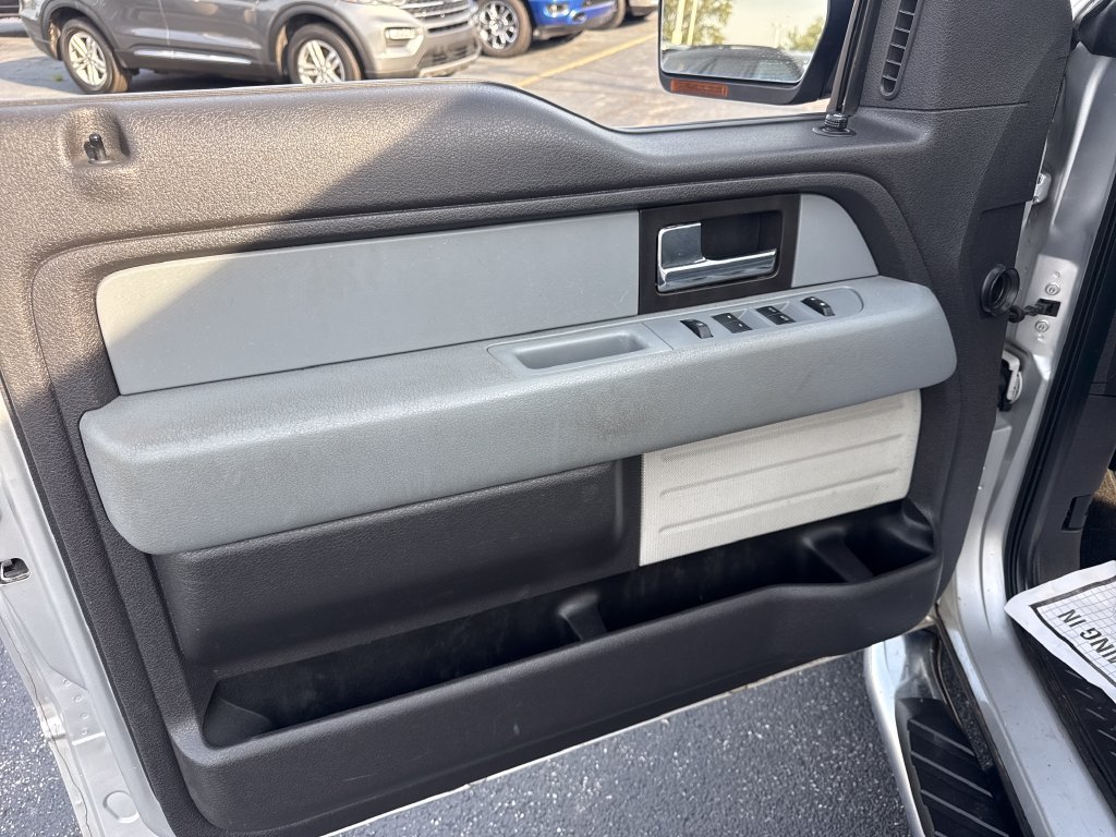 Used 2014 Ford F150 XLT w/ XLT Chrome Package RWD image 25