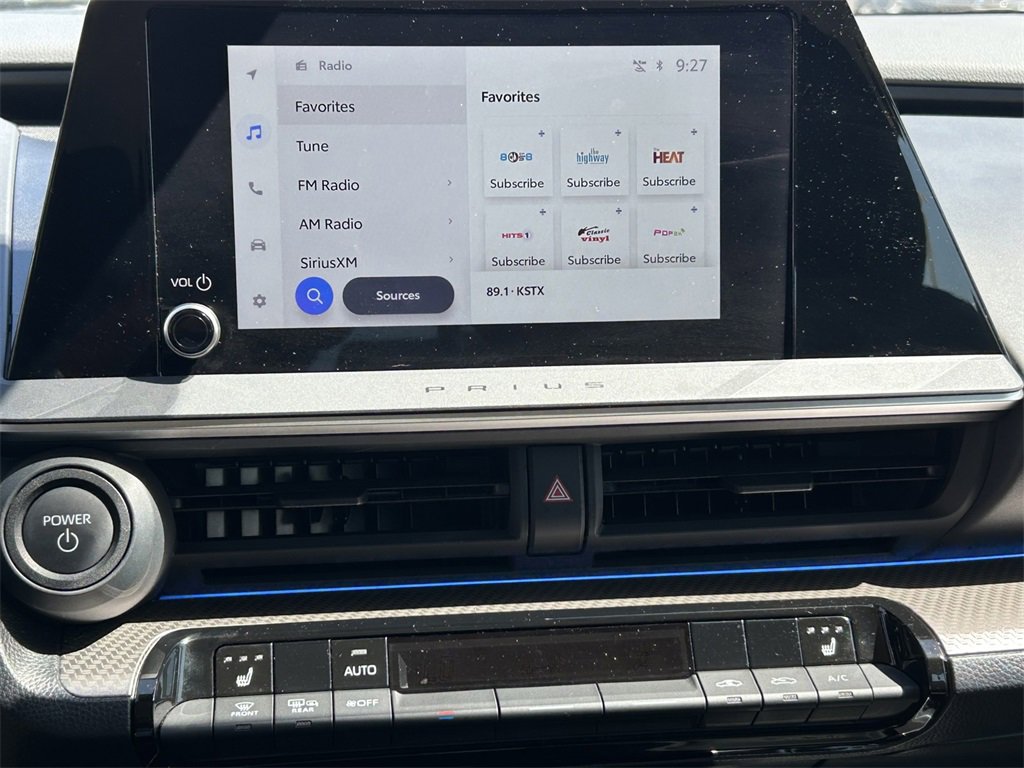 Used 2025 Toyota Prius XLE image 25