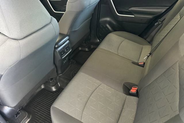 Used 2022 Toyota RAV4 XLE FWD image 14