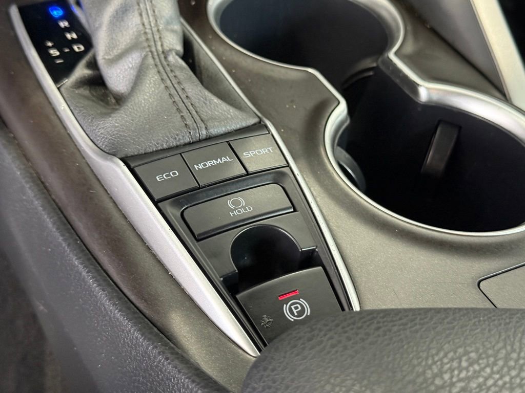 Used 2024 Toyota Camry LE image 26