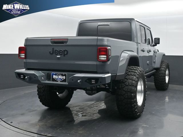 Used 2025 Jeep Gladiator Overland AWD/4WD image 7