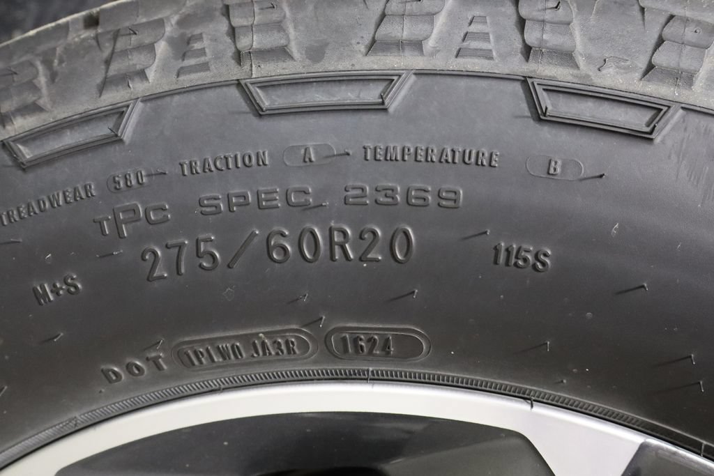 Used 2024 Chevrolet Silverado 1500 LT AWD/4WD image 40