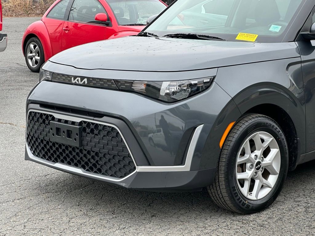 Used 2023 Kia Soul LX w/ LX Technology Package image 33