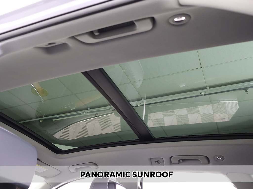 Used 2023 Audi Q5 2.0T Premium w/ Convenience Package image 3