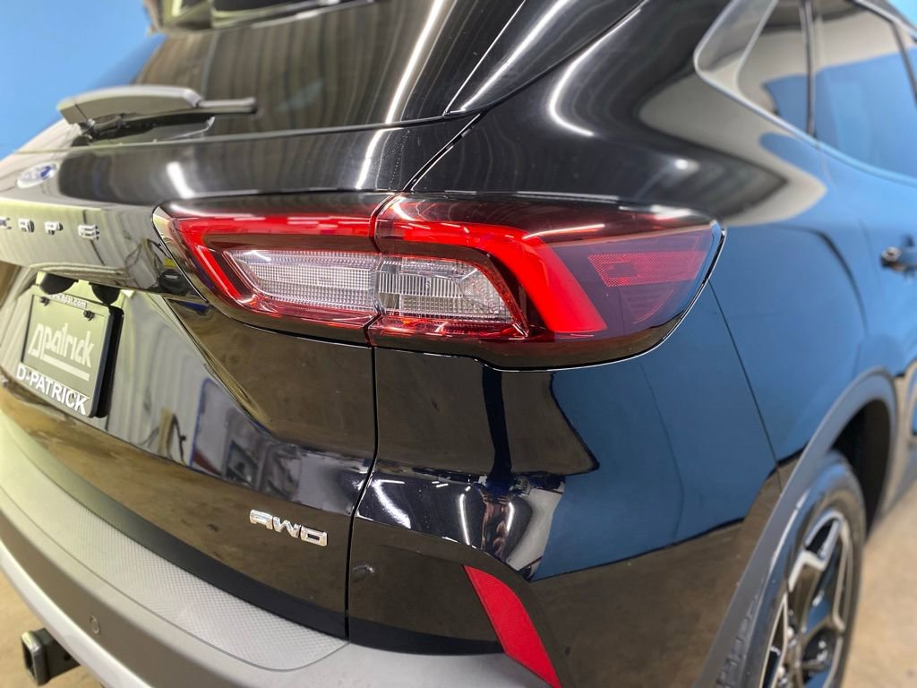 New 2026 Ford Escape Platinum w/ Premium Technology Package image 12