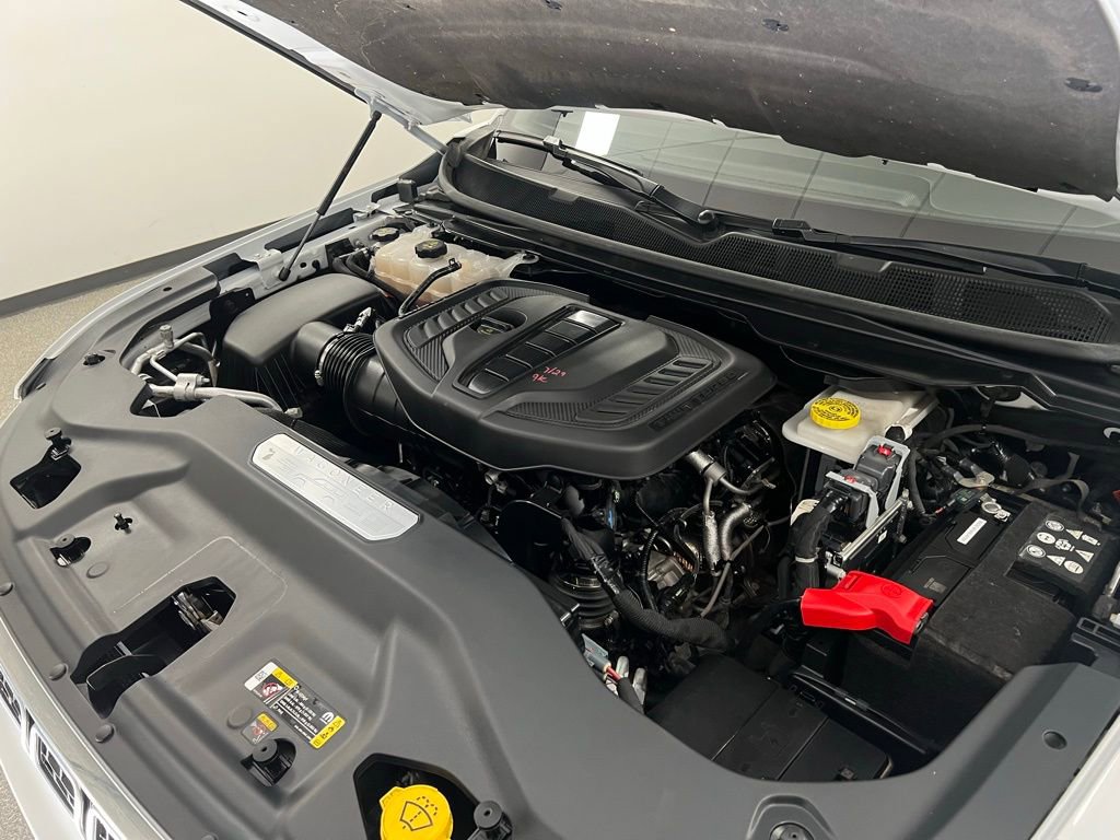 Used 2024 Jeep Wagoneer L Series II w/ Premium Group I image 70