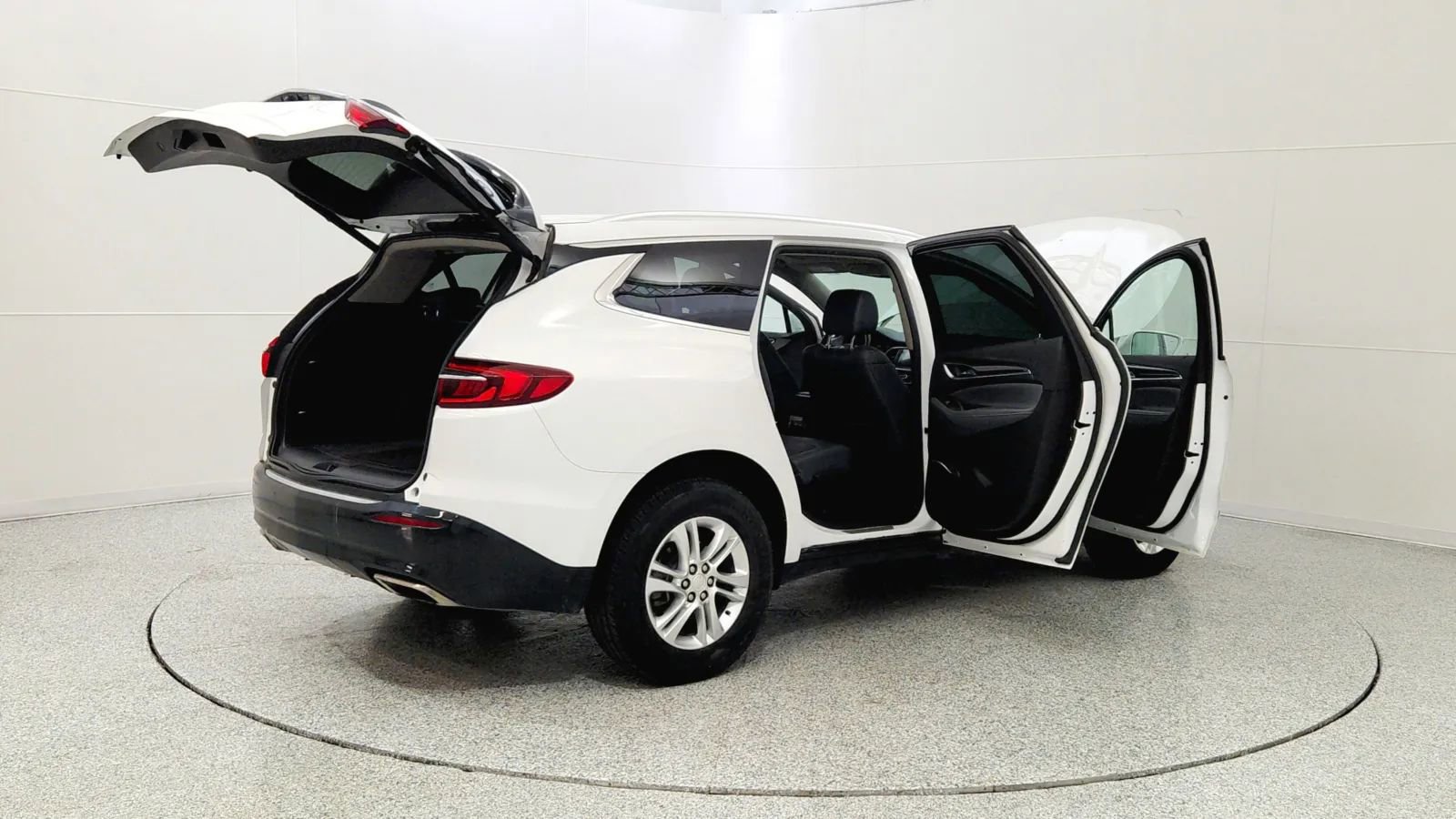 Used 2019 Buick Enclave Essence image 12