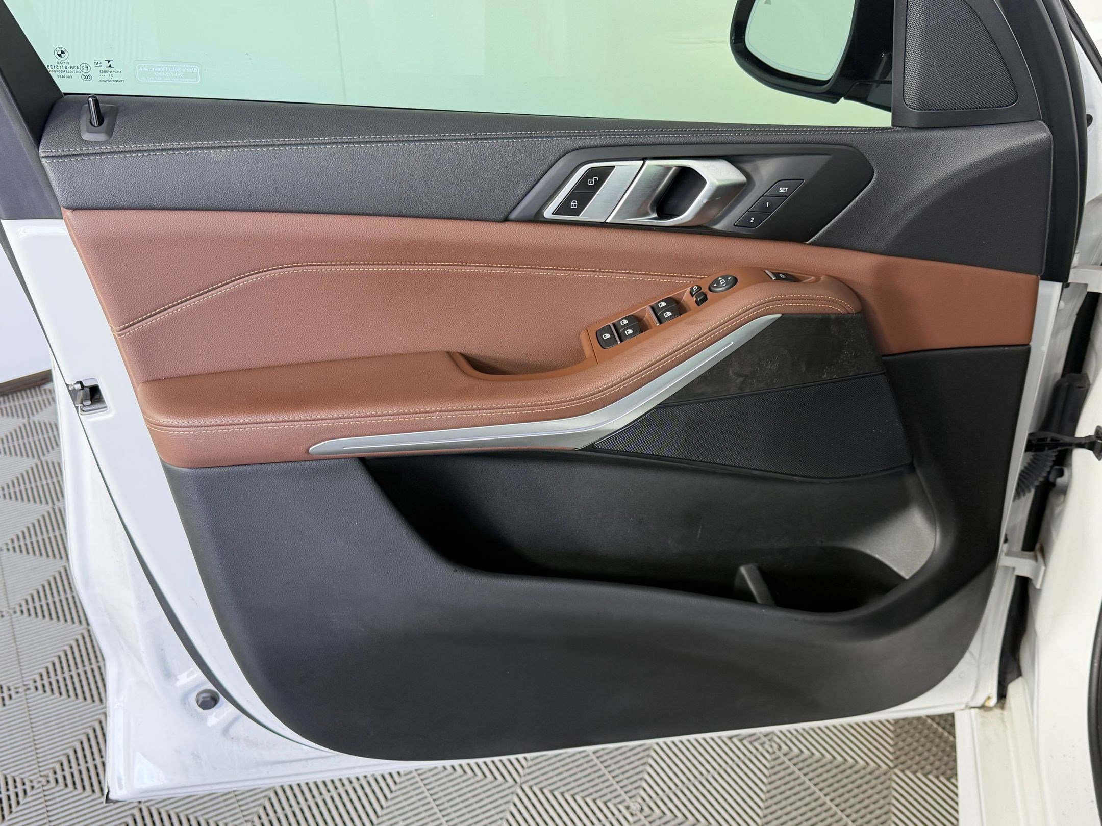 Used 2022 BMW X5 sDrive40i w/ M Sport Package image 12