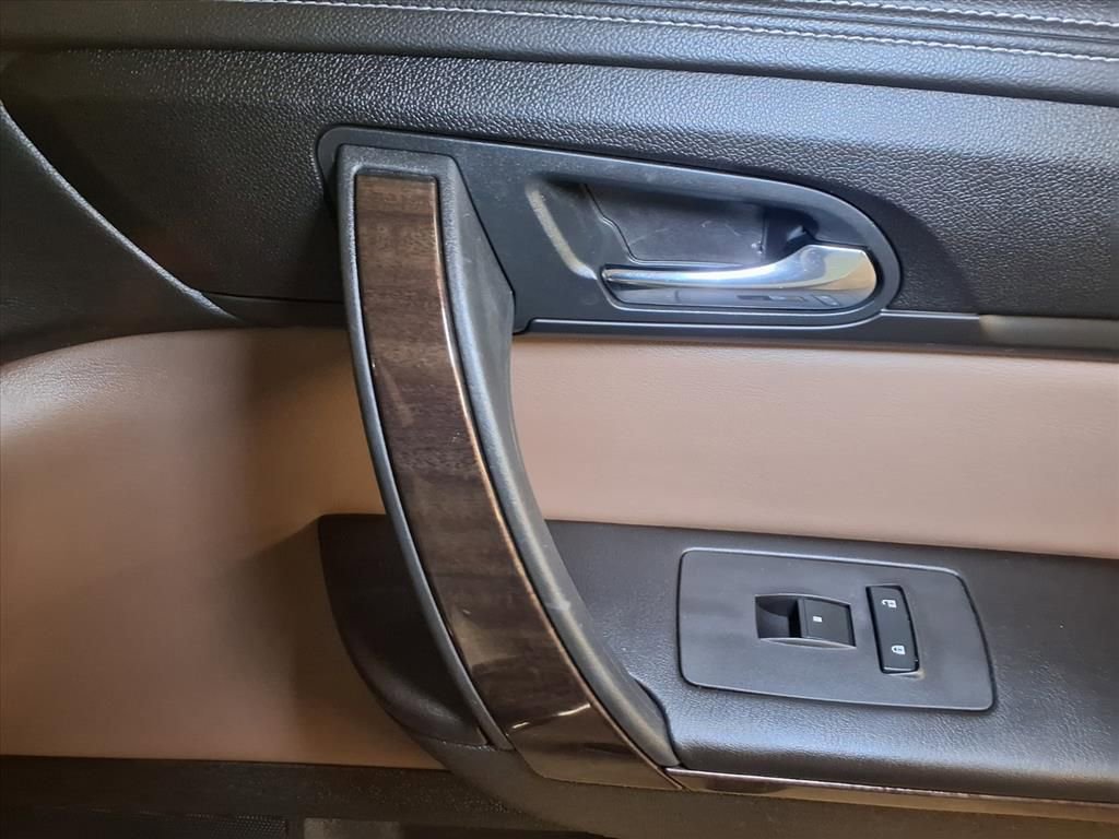 Used 2016 GMC Acadia SLT image 25