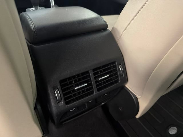 Used 2021 Land Rover Discovery Sport SE AWD/4WD image 17