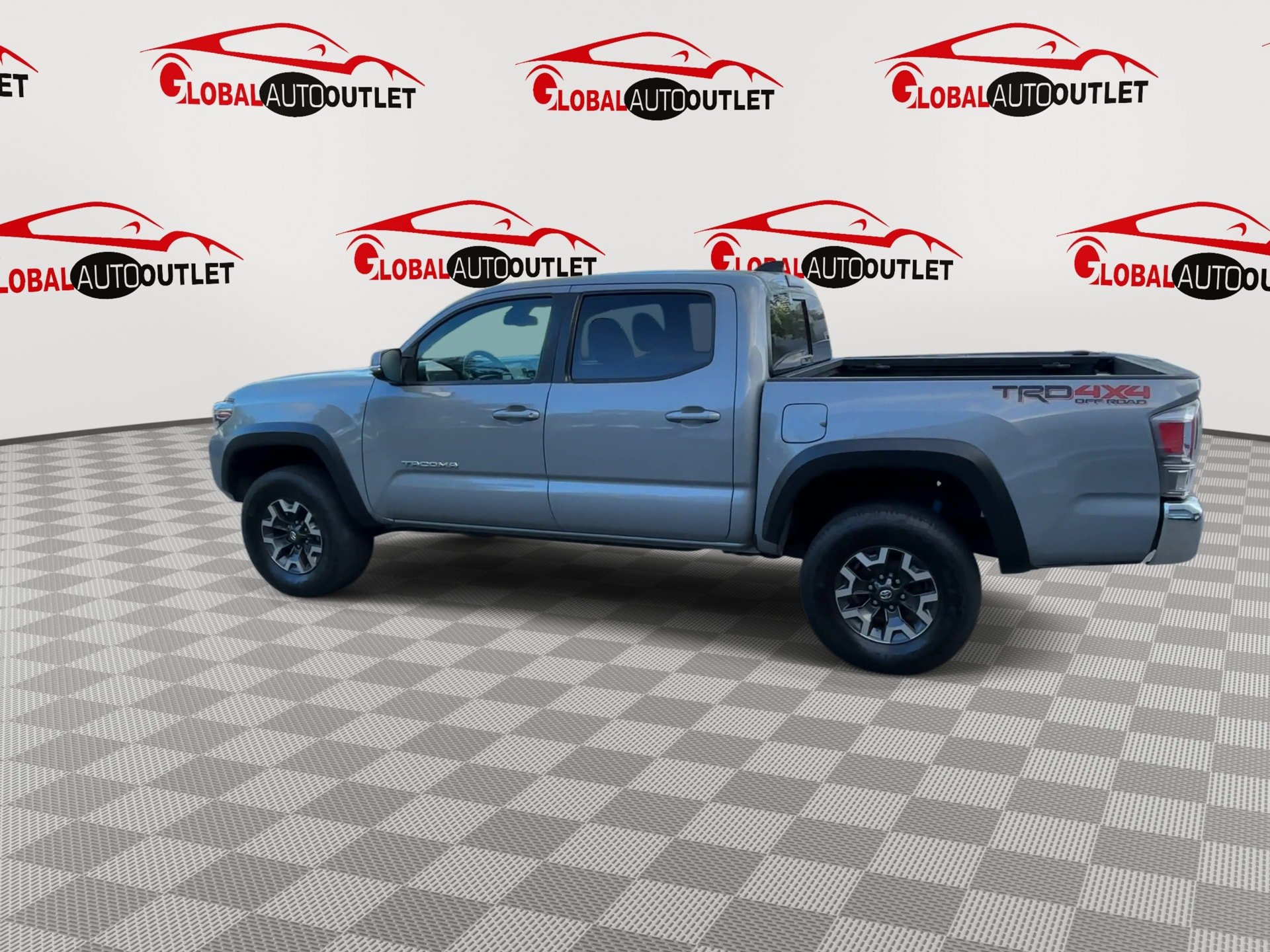 Used 2021 Toyota Tacoma TRD Off-Road AWD/4WD image 6