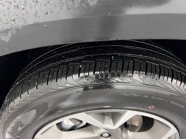 Used 2025 Chevrolet Trax LT w/ LT Convenience Package image 20