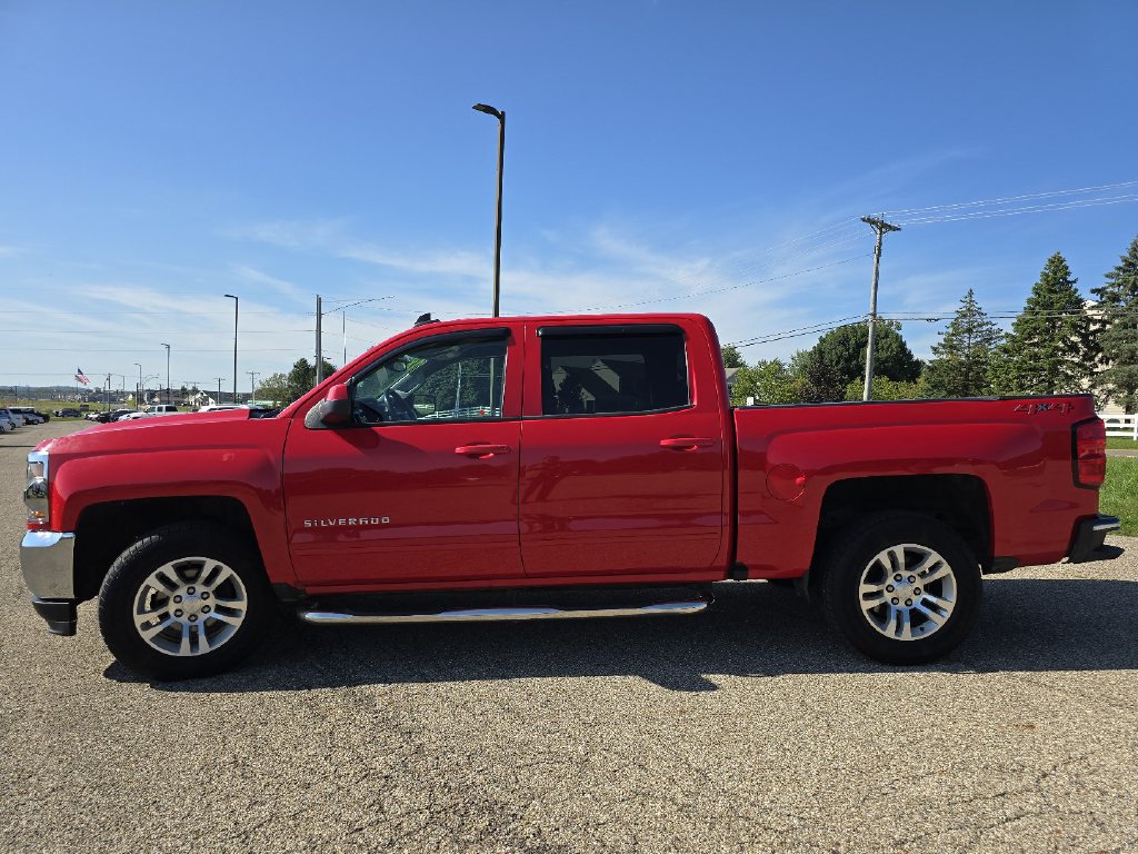 Used 2018 Chevrolet Silverado 1500 LT w/ All Star Edition AWD/4WD image 16