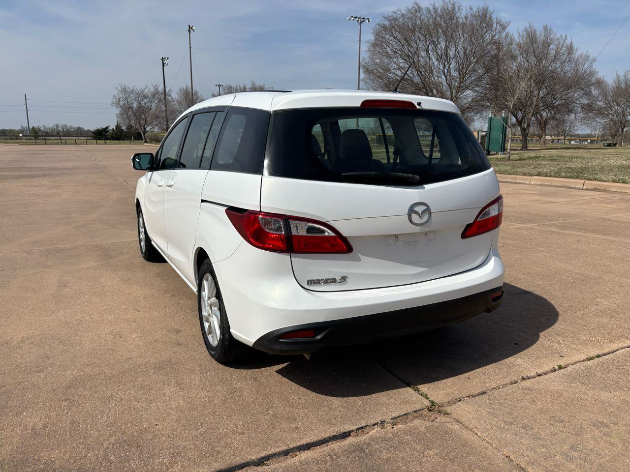 Used 2015 MAZDA MAZDA5 Sport FWD image 7