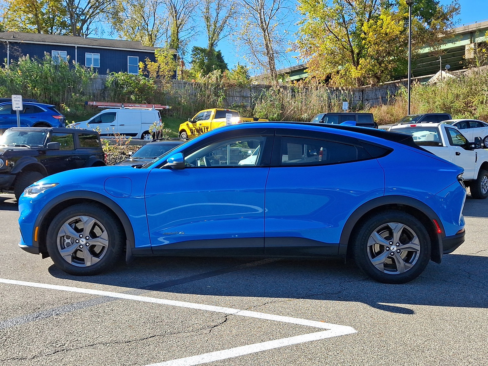 Certified 2022 Ford Mustang Mach-E Select image 6