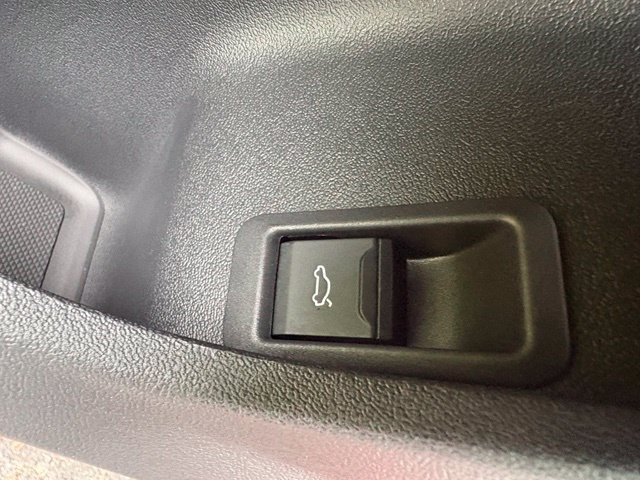Used 2015 Toyota Sienna XLE Premium FWD image 20