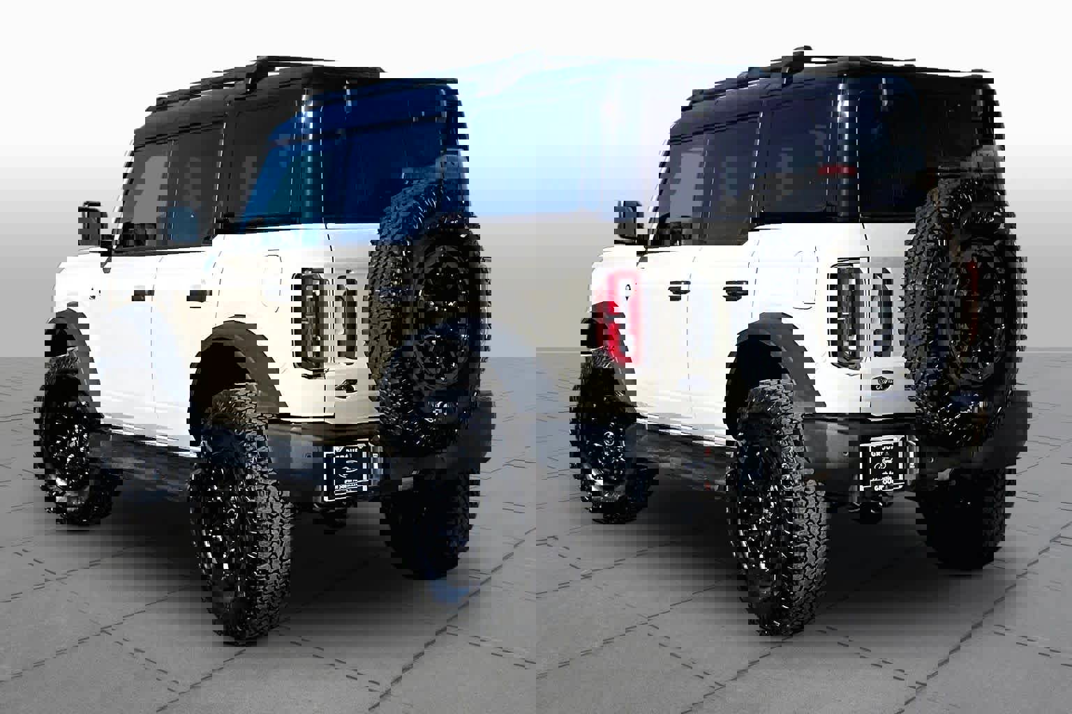 Used 2025 Ford Bronco Outer Banks w/ Sasquatch Package image 18