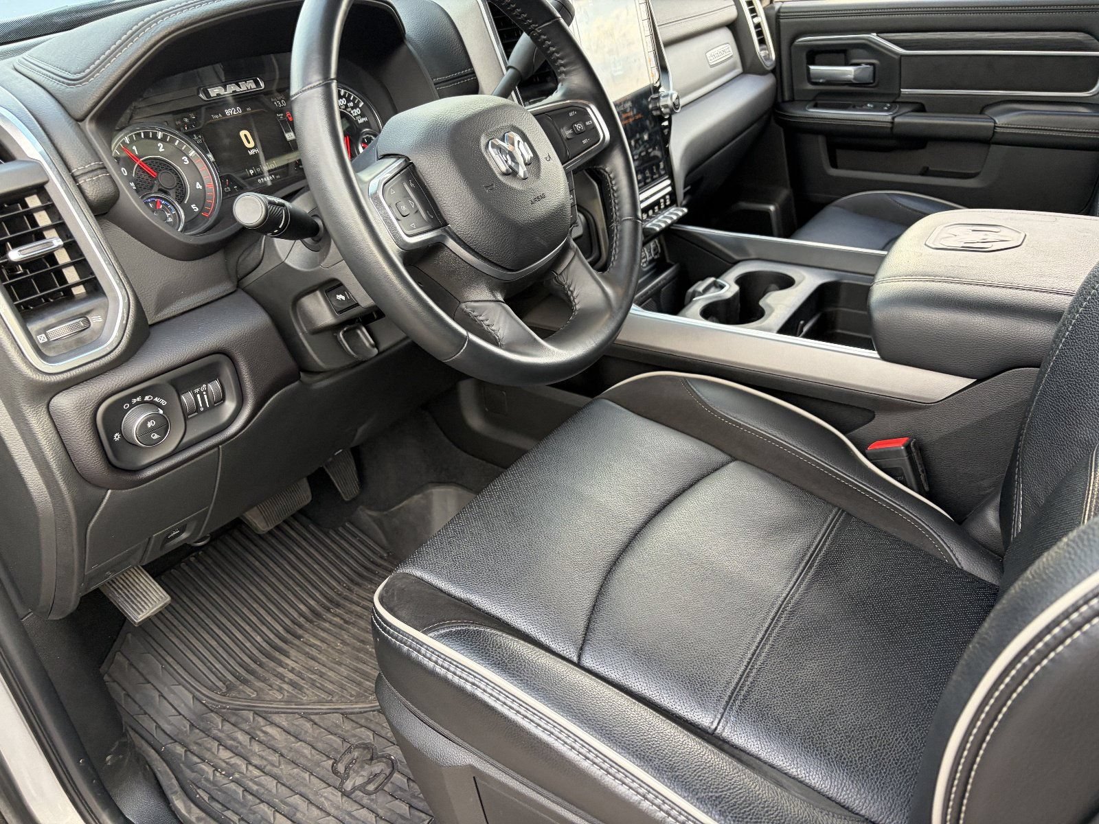 Used 2023 RAM 2500 Laramie AWD/4WD image 18
