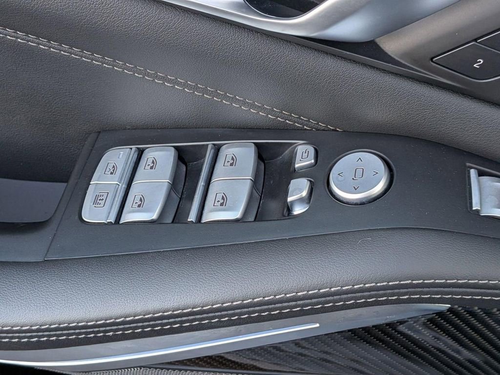 Used 2025 BMW X7 M60i w/ Climate Comfort Package AWD/4WD image 16