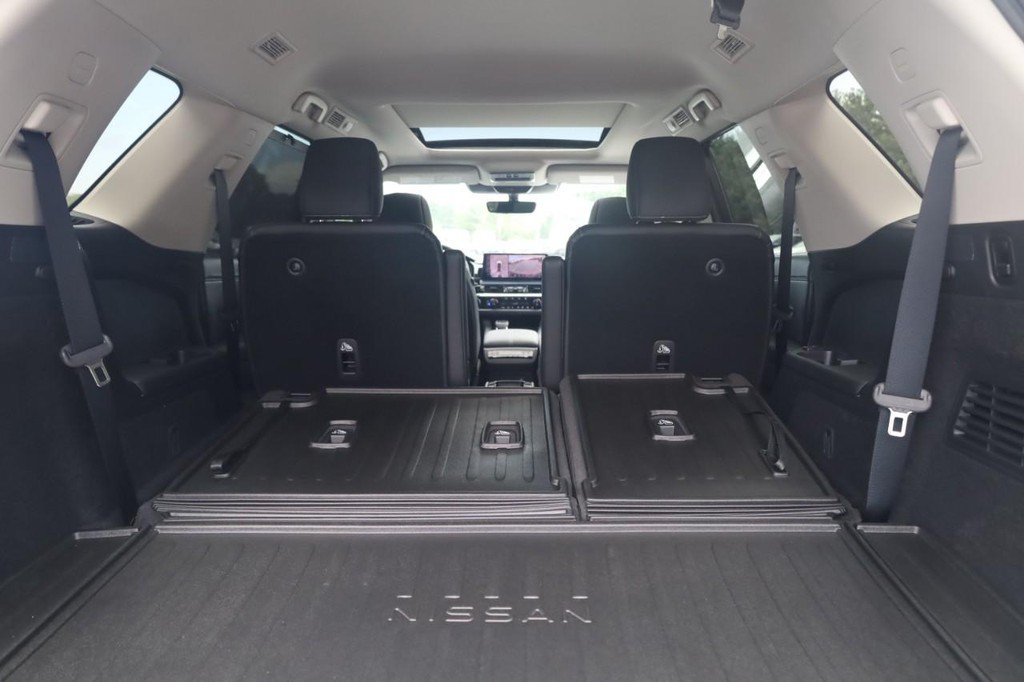New 2026 Nissan Pathfinder Platinum AWD/4WD image 27