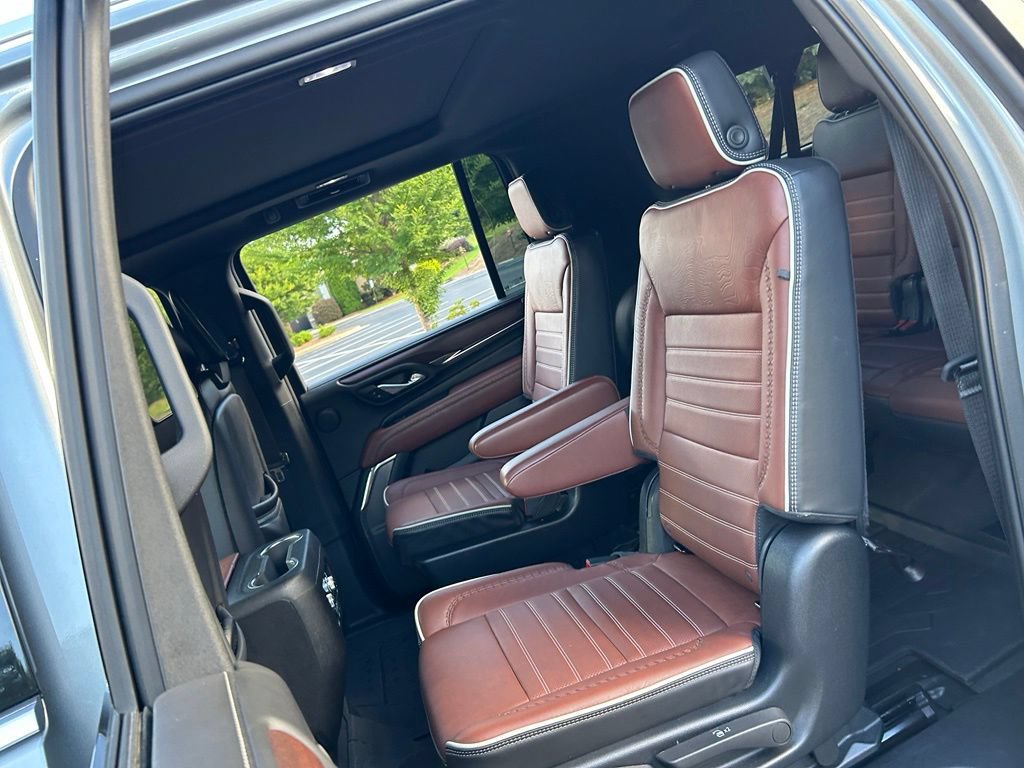 Used 2023 GMC Yukon XL Denali Ultimate AWD/4WD image 45