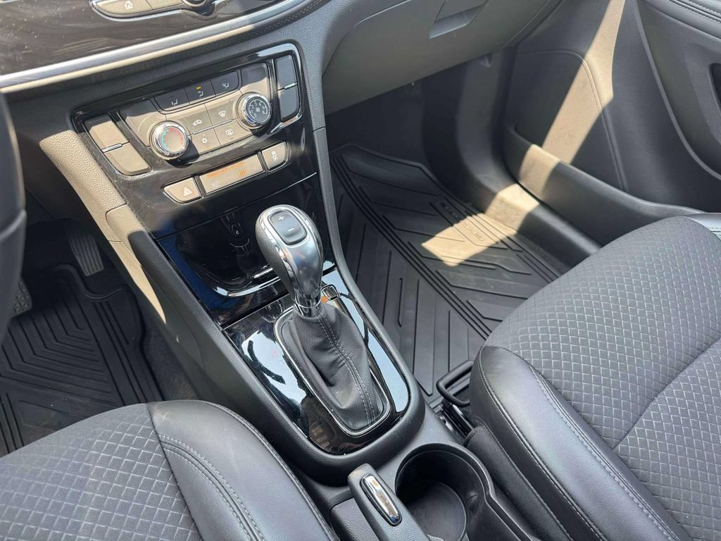 Used 2022 Buick Encore Preferred w/ Safety Package AWD/4WD image 33