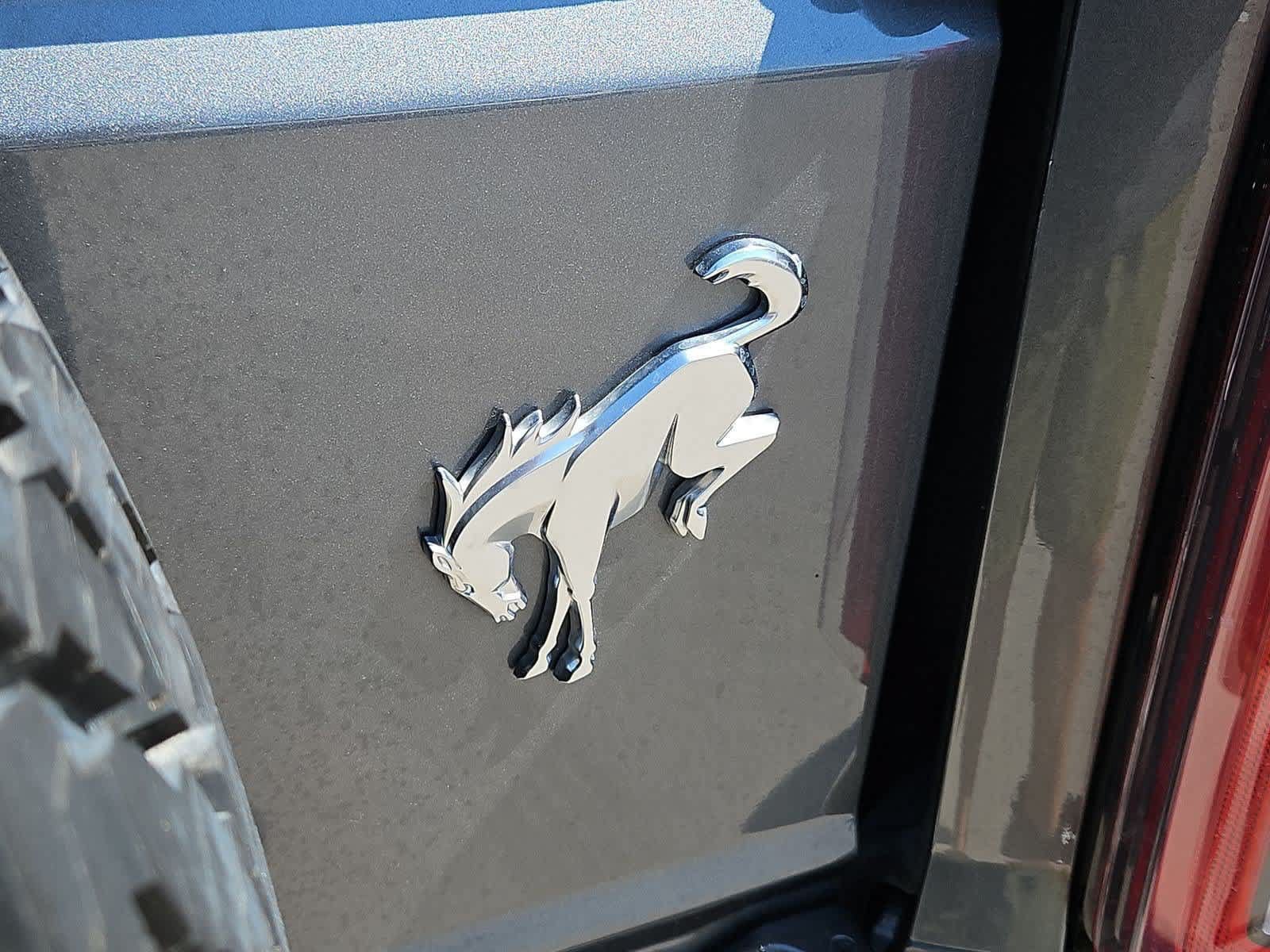 Used 2025 Ford Bronco Badlands AWD/4WD image 12