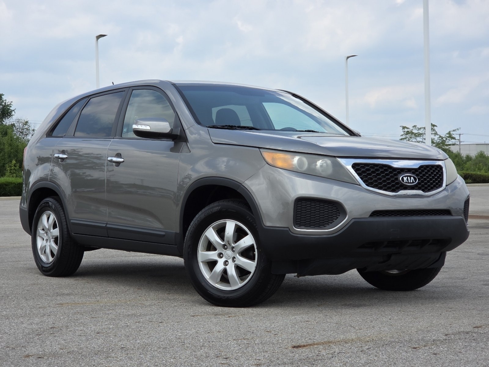 Used 2011 Kia Sorento 2WD image 2