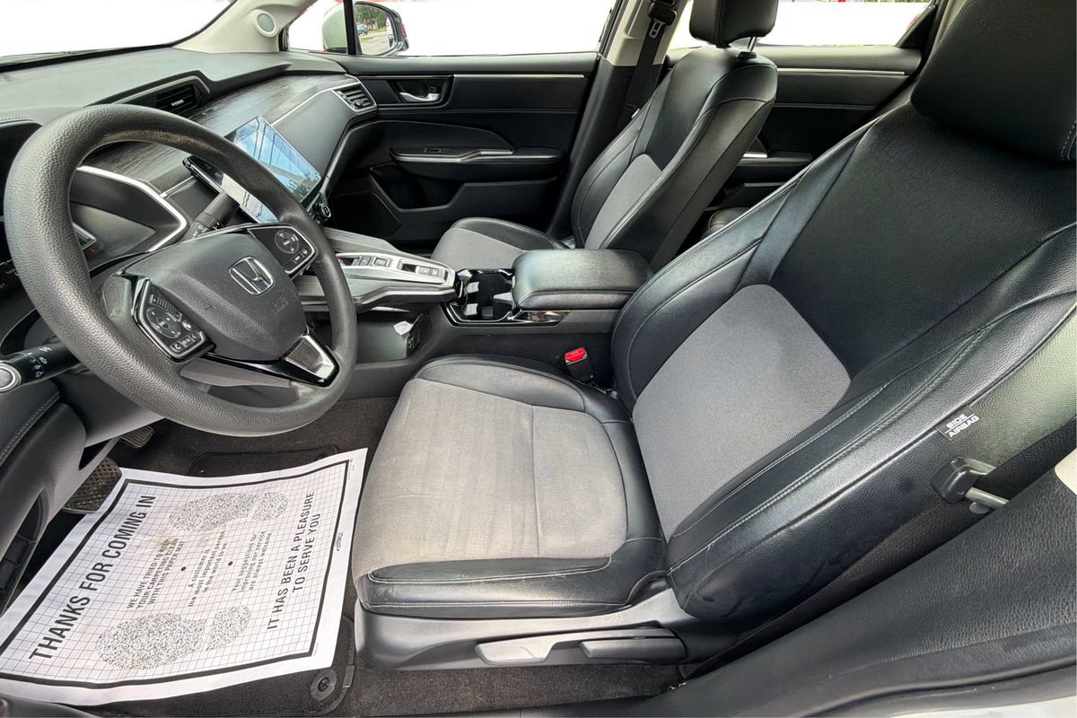 Used 2018 Honda Clarity Plug-In Hybrid image 9