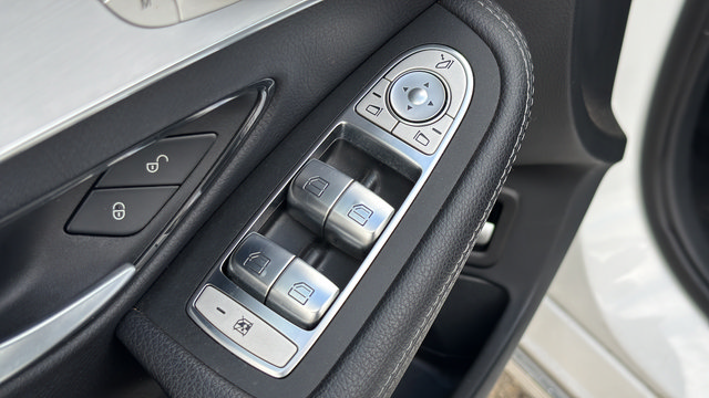 Used 2021 Mercedes-Benz C 300 Sedan w/ Premium Package image 12
