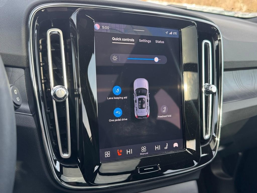 Certified 2023 Volvo XC40 Recharge Ultimate image 20