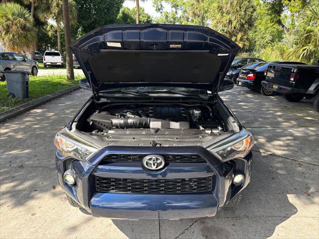 Used 2017 Toyota 4Runner SR5 RWD image 28