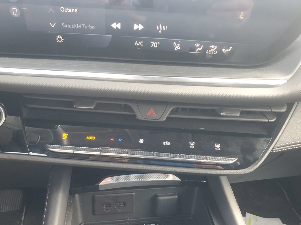 Used 2025 Buick Envision Preferred image 21