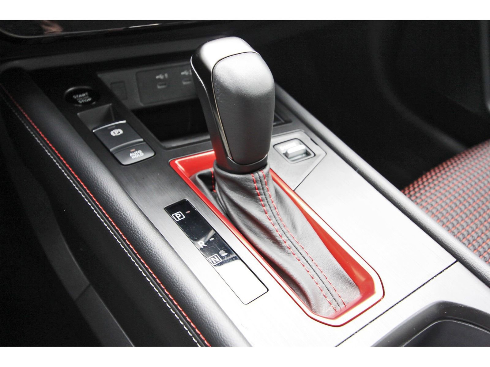 Certified 2025 Nissan Kicks SR FWD image 26