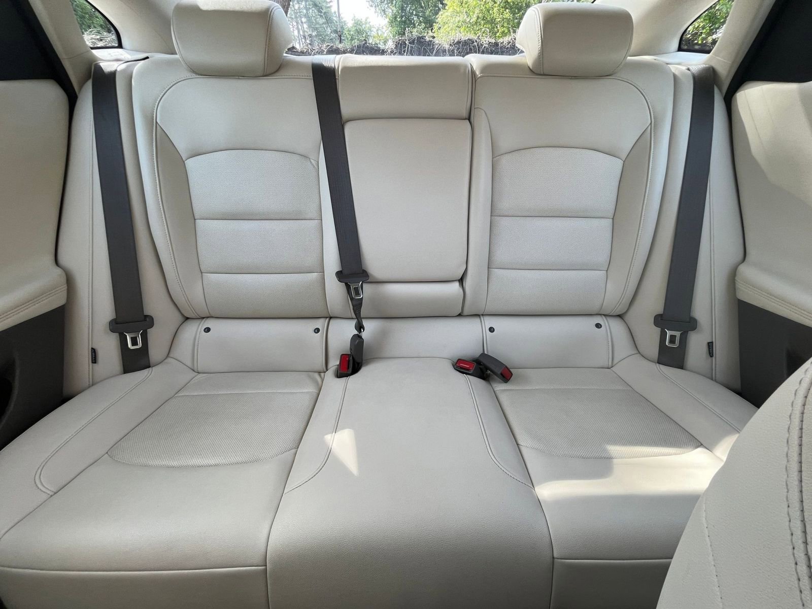 Used 2024 Chevrolet Malibu LT image 39