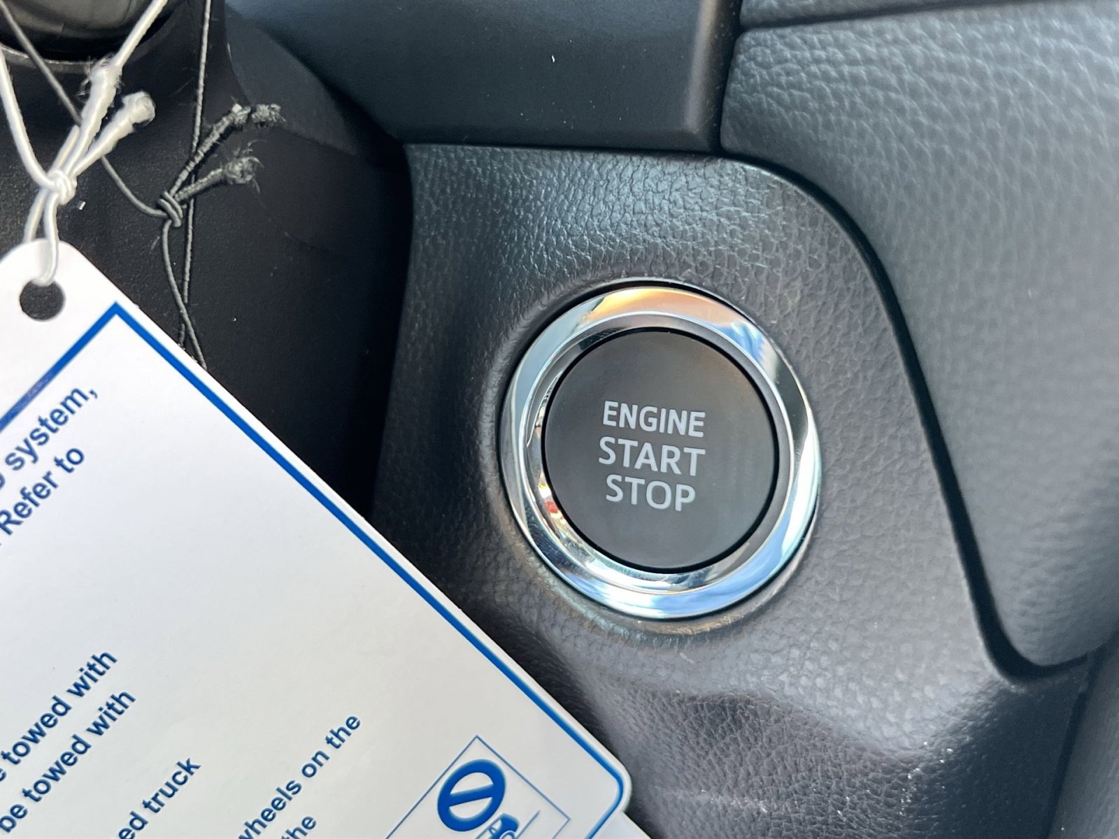 New 2025 Toyota RAV4 XLE image 27