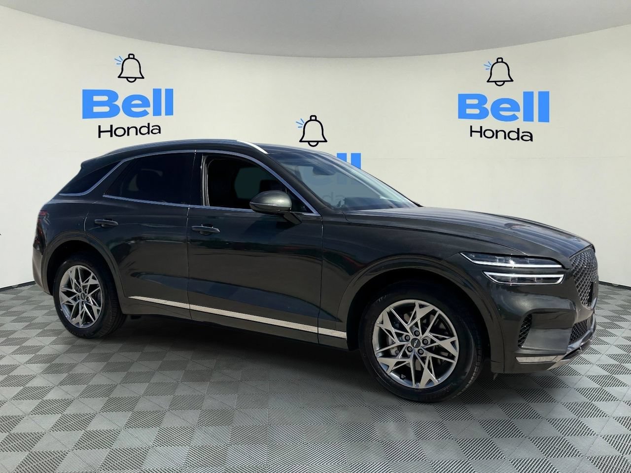 Used 2025 Genesis GV70 2.5T AWD/4WD image 6