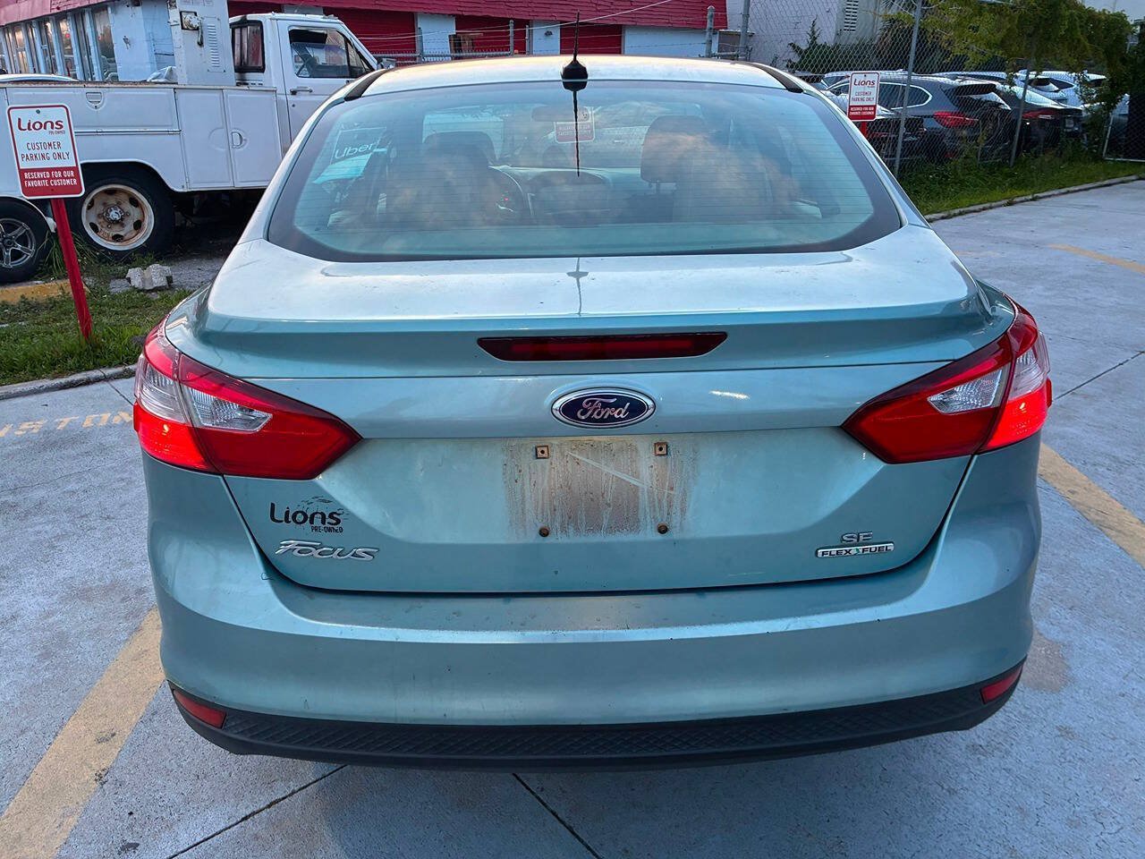 Used 2012 Ford Focus SE FWD image 8