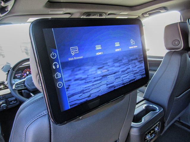 New 2026 Chevrolet Suburban Premier RWD image 17