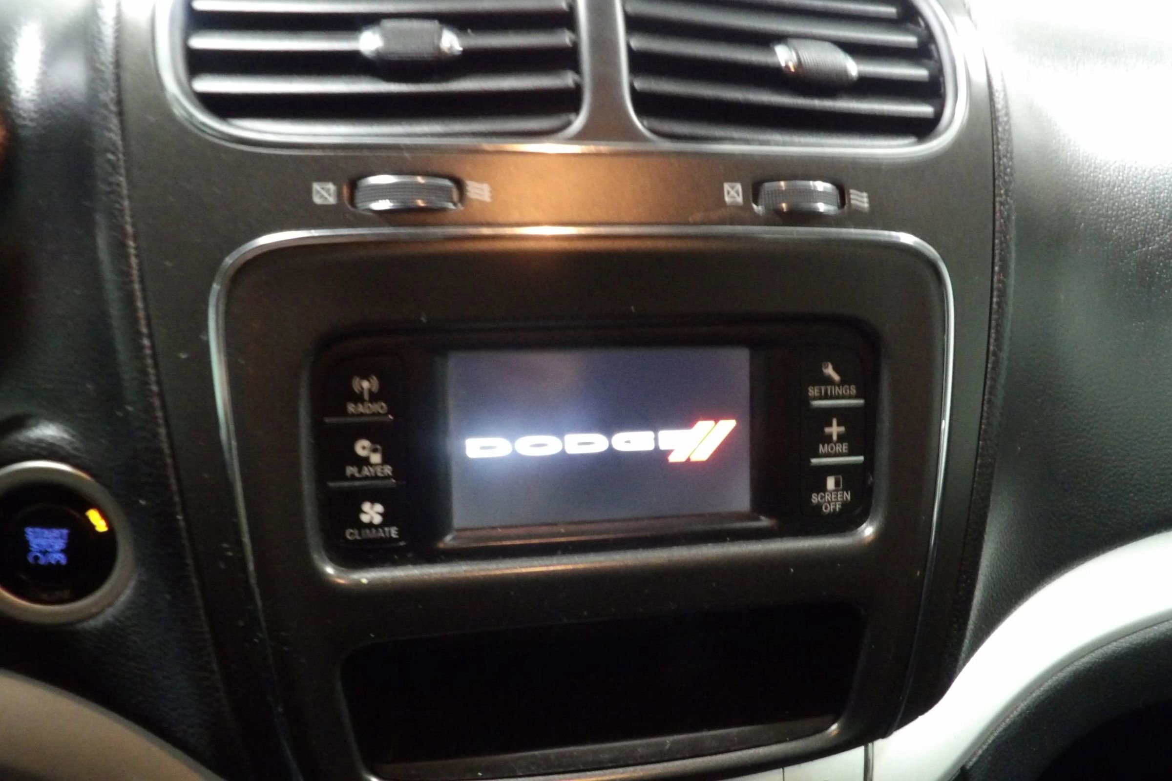 Used 2016 Dodge Journey SXT image 11