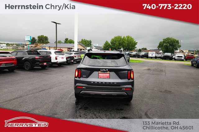Used 2022 Kia Sorento S w/ Panoramic Sunroof Package AWD/4WD image 32