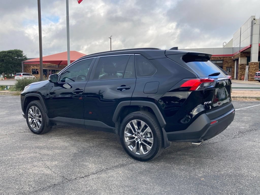 Certified 2025 Toyota RAV4 XLE Premium FWD image 7