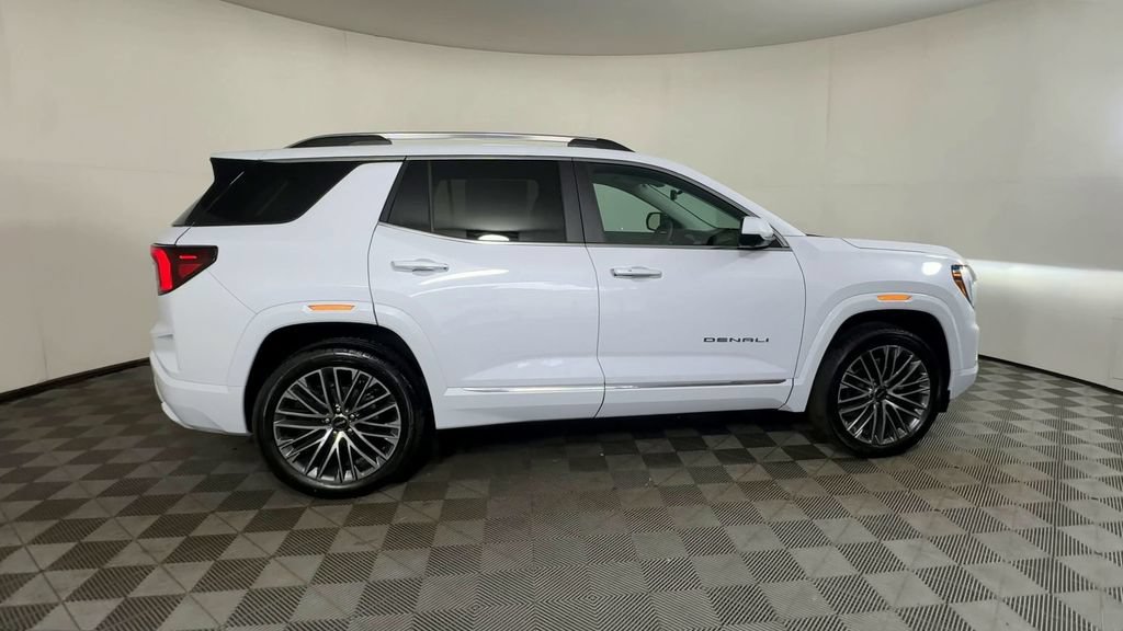 New 2027 GMC Terrain Denali w/ LPO, Floor Liner Package AWD/4WD image 11