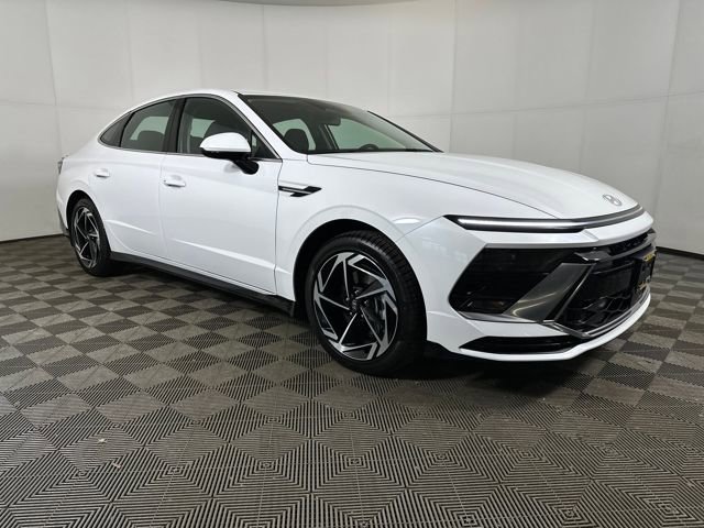 Certified 2026 Hyundai Sonata SEL image 2