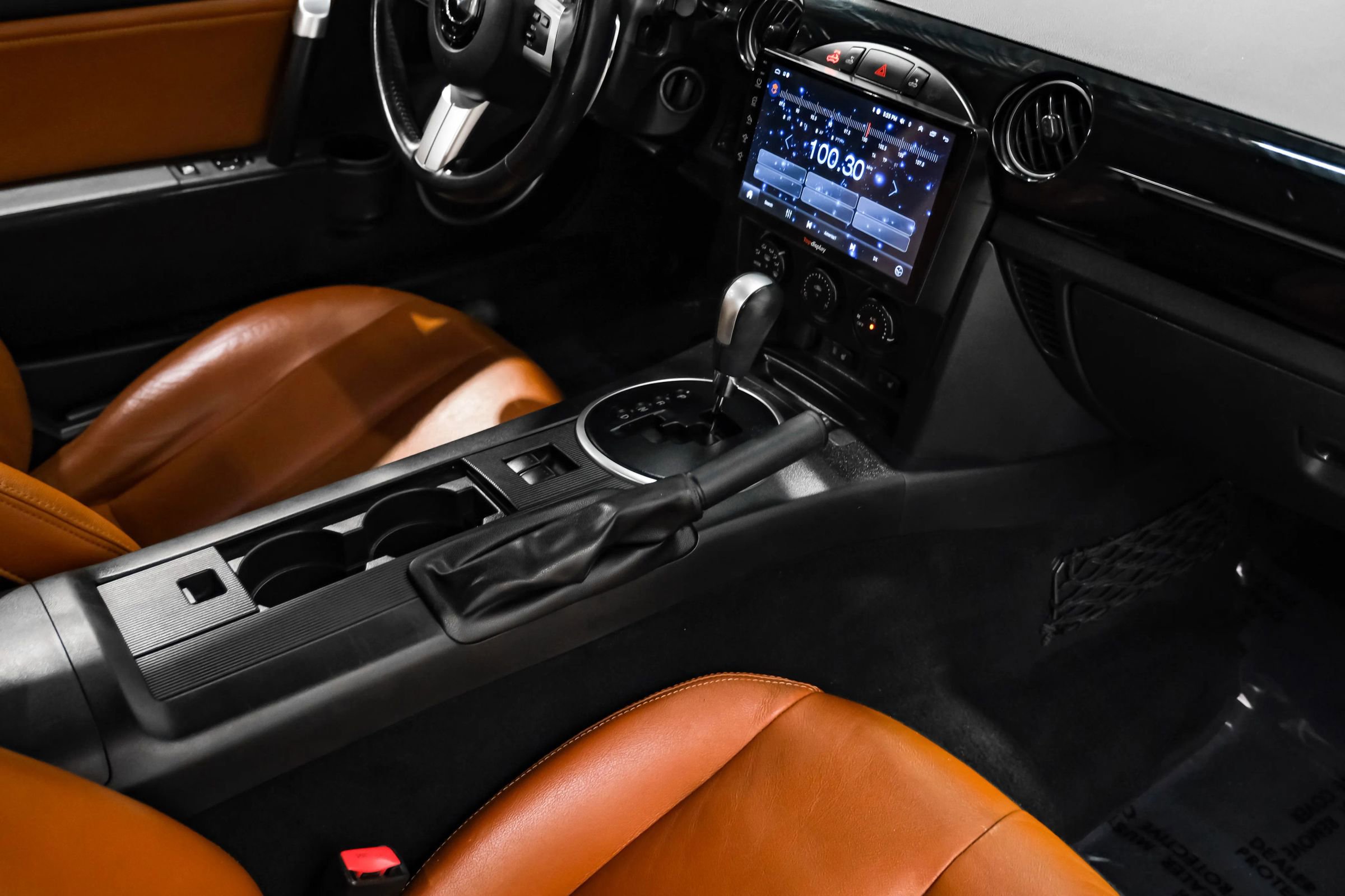 Used 2008 MAZDA MX-5 Miata Grand Touring w/ Premium Pkg RWD image 21